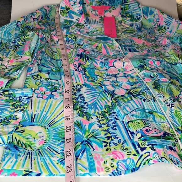Lilly Pulitzer PJ Woven Top Lilly’s House - Size XS - Picture 11 of 13